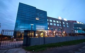 The Golden Plaza Hotel